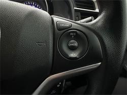 2015 HONDA
                JAZZ VTi