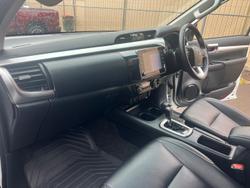 2023 Toyota
Hilux SR5