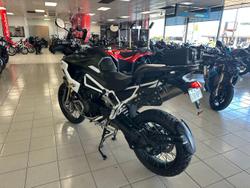 2022 Triumph Tiger 1200 Rally Pro Tiger Green