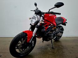 2015 DUCATI MONSTER 821 Red