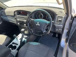 2012 Mitsubishi Pajero GLX-R