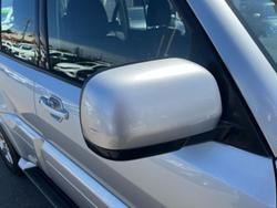 2012 Mitsubishi Pajero GLX-R