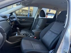 2020 Nissan
                X-TRAIL ST