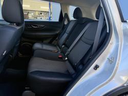 2020 Nissan
                X-TRAIL ST