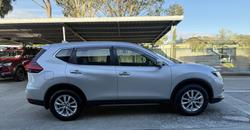 2020 Nissan
                X-TRAIL ST