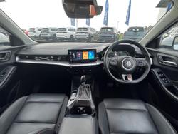 2023 MG MG5 Vibe MY23 Dover White