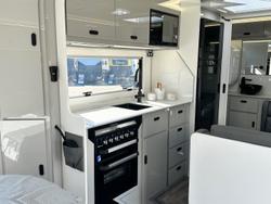 2025 JB Caravans 17'10 Gator X Fd