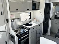 2025 JB Caravans 17'10 Gator X Fd