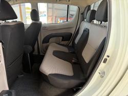 2015 Mitsubishi Triton GLX MN MY15 4X4 Dual Range White