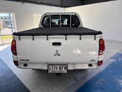 2015 Mitsubishi Triton GLX MN MY15 4X4 Dual Range White
