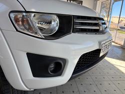 2015 Mitsubishi Triton GLX MN MY15 4X4 Dual Range White