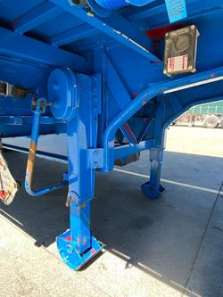 2006 Krueger St3 Lead A 12 Pallet Drop Deck Mezzanine