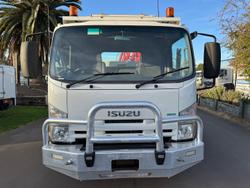 2012 Isuzu Npr 400 WHITE