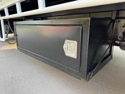 2012 Isuzu Npr 400 WHITE