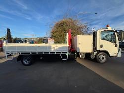 2012 Isuzu Npr 400 WHITE