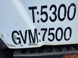 2012 Isuzu Npr 400 WHITE