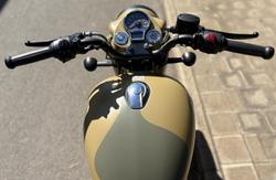2025 Royal Enfield Classic 350 Signals Classic 350