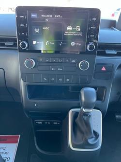 2023 Hyundai STARIA LOAD