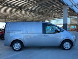 2023 Hyundai STARIA LOAD