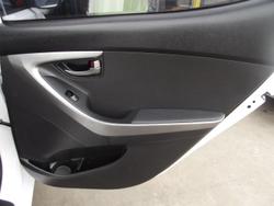 2013 Hyundai Elantra Active MD2 Creamy White