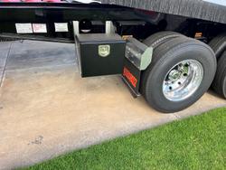 2024 Freightliner Cascadia 126 Tipper White