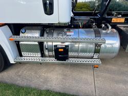 2024 Freightliner Cascadia 126 Tipper White