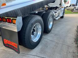 2024 Freightliner Cascadia 126 Tipper White