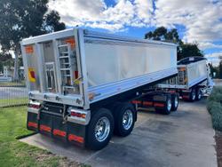 2024 Freightliner Cascadia 126 Tipper White