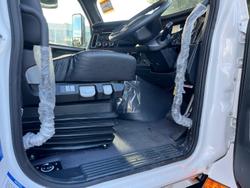 2024 Freightliner Cascadia 126 Tipper White