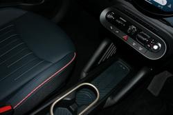 2024 MINI
Aceman SE Favoured