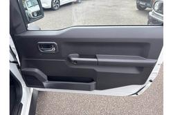 2024 Suzuki
Jimny