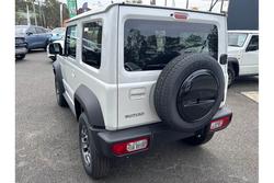 2024 Suzuki
Jimny