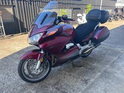 2005 Honda ST1300 RED