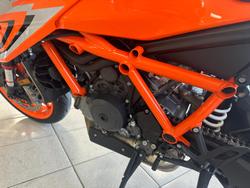 2023 KTM 1290 Super Duke R Super Duke Orange