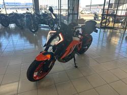 2023 KTM 1290 Super Duke R Super Duke Orange