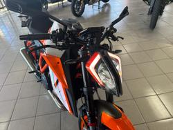 2023 KTM 1290 Super Duke R Super Duke Orange