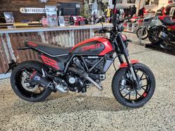 Ducati Scrambler Full Throttle