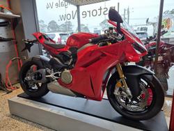2025 Ducati Panigale V4 S Panigale V4 Red