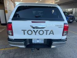 2015 Toyota
Hilux SR5