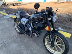 2017 DUCATI SCRAMBLER CAFE RACER White