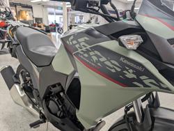 2023 Kawasaki VERSYS-X 300 SE Black