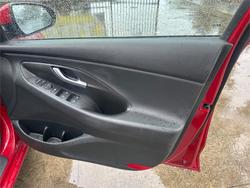 2017 HYUNDAI
i30 ACTIVE