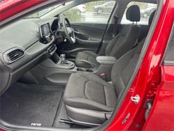 2017 HYUNDAI
i30 ACTIVE
