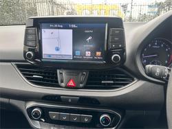 2017 HYUNDAI
i30 ACTIVE