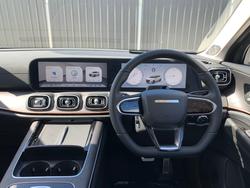 2025 Jaecoo J8 Track