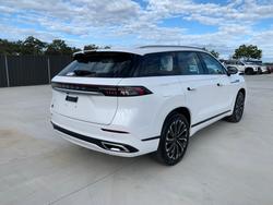 2025 Jaecoo J8 Track