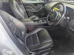 2016 Jaguar F-PACE 20d Prestige X761 MY17 AWD Polaris White