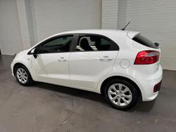 2016 Kia Rio S UB MY16 Clear White