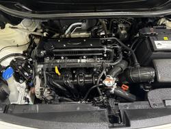 2016 Kia Rio S UB MY16 Clear White