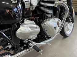 2025 Triumph Bonneville T120 Bonneville Black